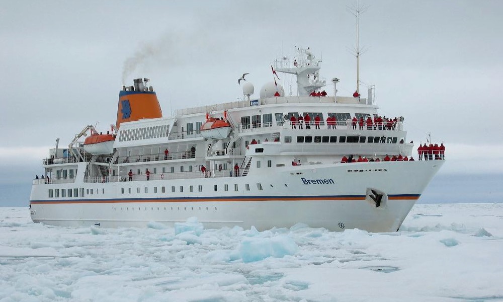 Hapag-Lloyd Cruises kündigt Neustart mit 10-Punkte-Plan und neuen Reisen an