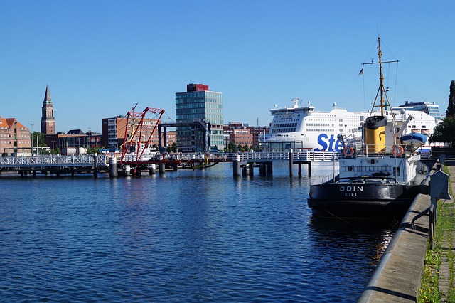 Der Kieler Hafen wird 2019 über 2,2 Millionen Kreuzfahrtpassagiere begrüßen