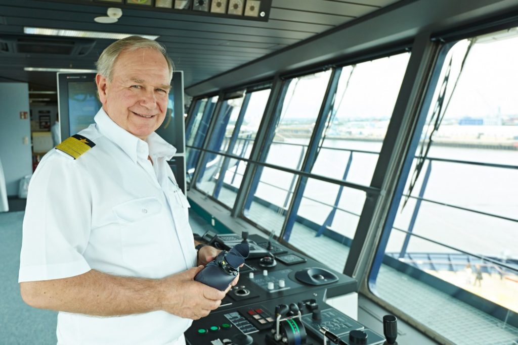Kapitän Kjell Holm zieht es nach seiner Karriere auf See zurück