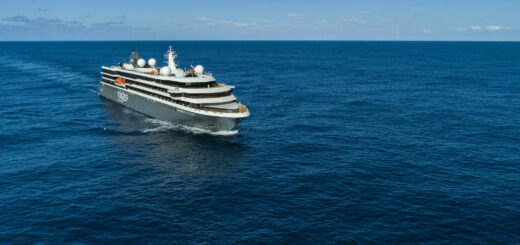Nicko Cruises bringt Katalog Seereisen mit World Voyager 2022/23 heraus