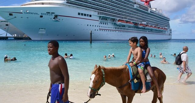 Familienurlaub auf See: So planen Sie eine Kreuzfahrt mit Kindern!